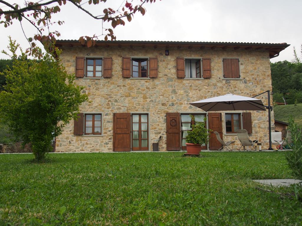 Il Giardino Di Rosmarino Bed & Breakfast Pontremoli Exterior foto