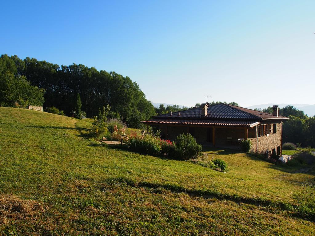 Il Giardino Di Rosmarino Bed & Breakfast Pontremoli Exterior foto
