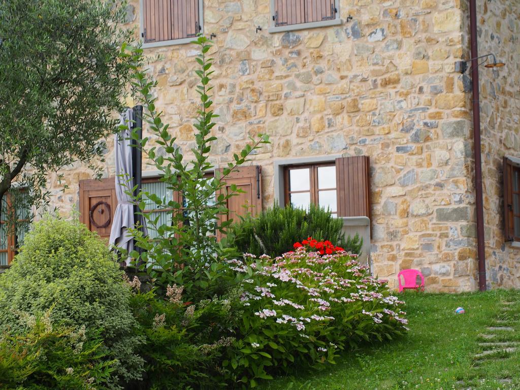 Il Giardino Di Rosmarino Bed & Breakfast Pontremoli Exterior foto