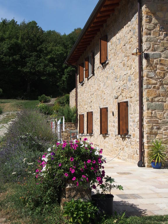 Il Giardino Di Rosmarino Bed & Breakfast Pontremoli Exterior foto