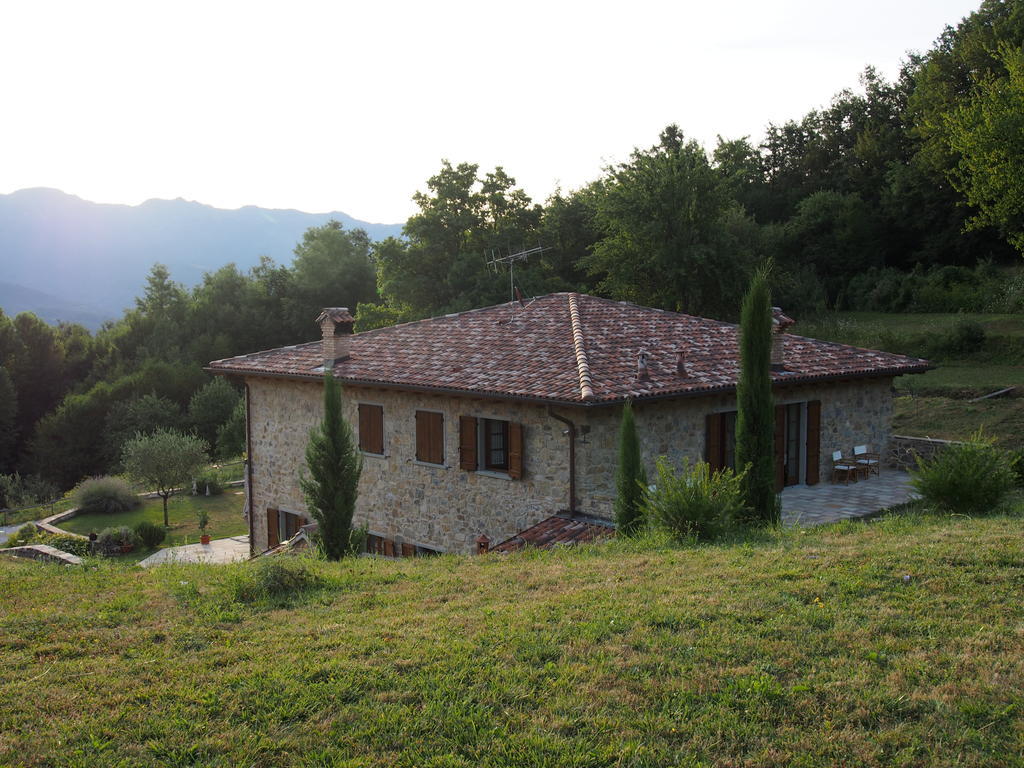 Il Giardino Di Rosmarino Bed & Breakfast Pontremoli Exterior foto