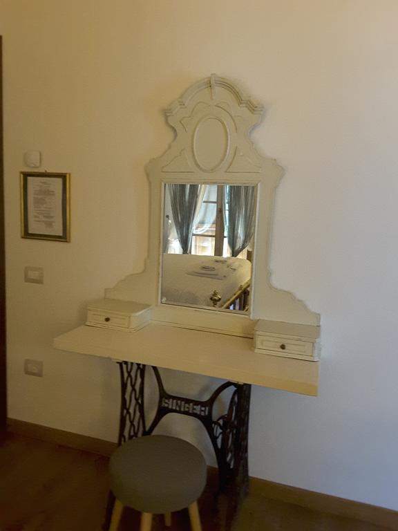 Il Giardino Di Rosmarino Bed & Breakfast Pontremoli Exterior foto