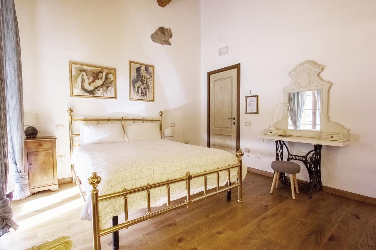 Il Giardino Di Rosmarino Bed & Breakfast Pontremoli Exterior foto
