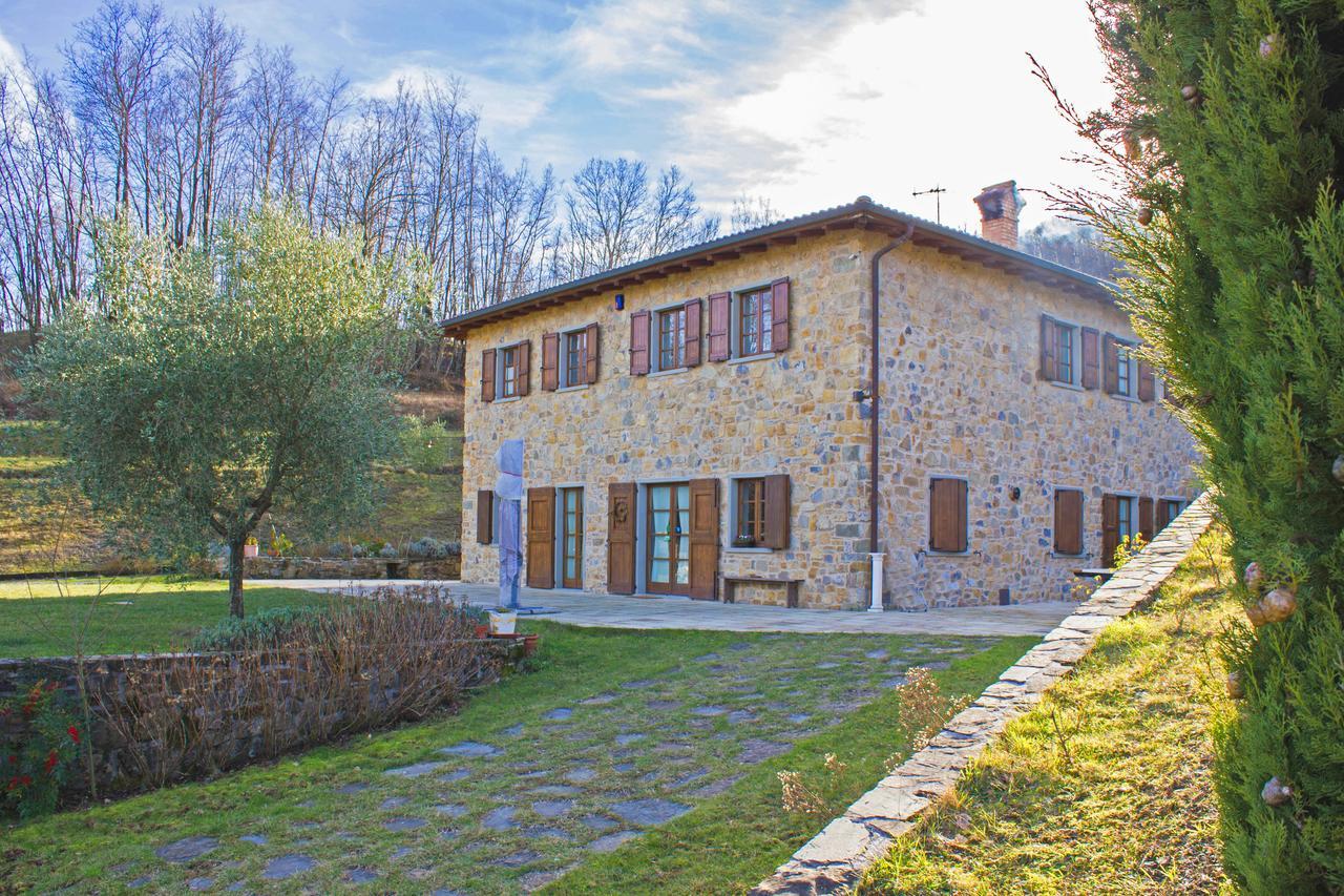 Il Giardino Di Rosmarino Bed & Breakfast Pontremoli Exterior foto