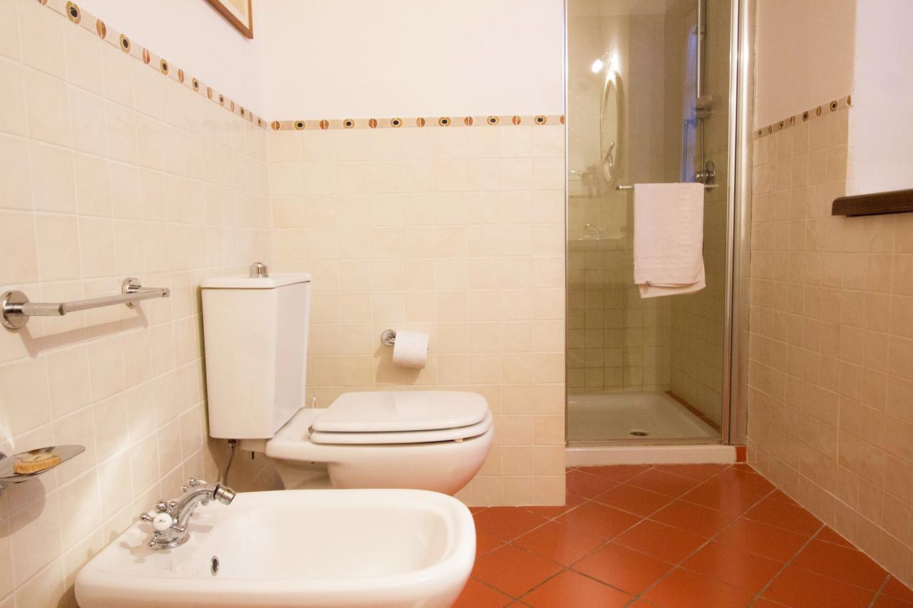 Il Giardino Di Rosmarino Bed & Breakfast Pontremoli Exterior foto